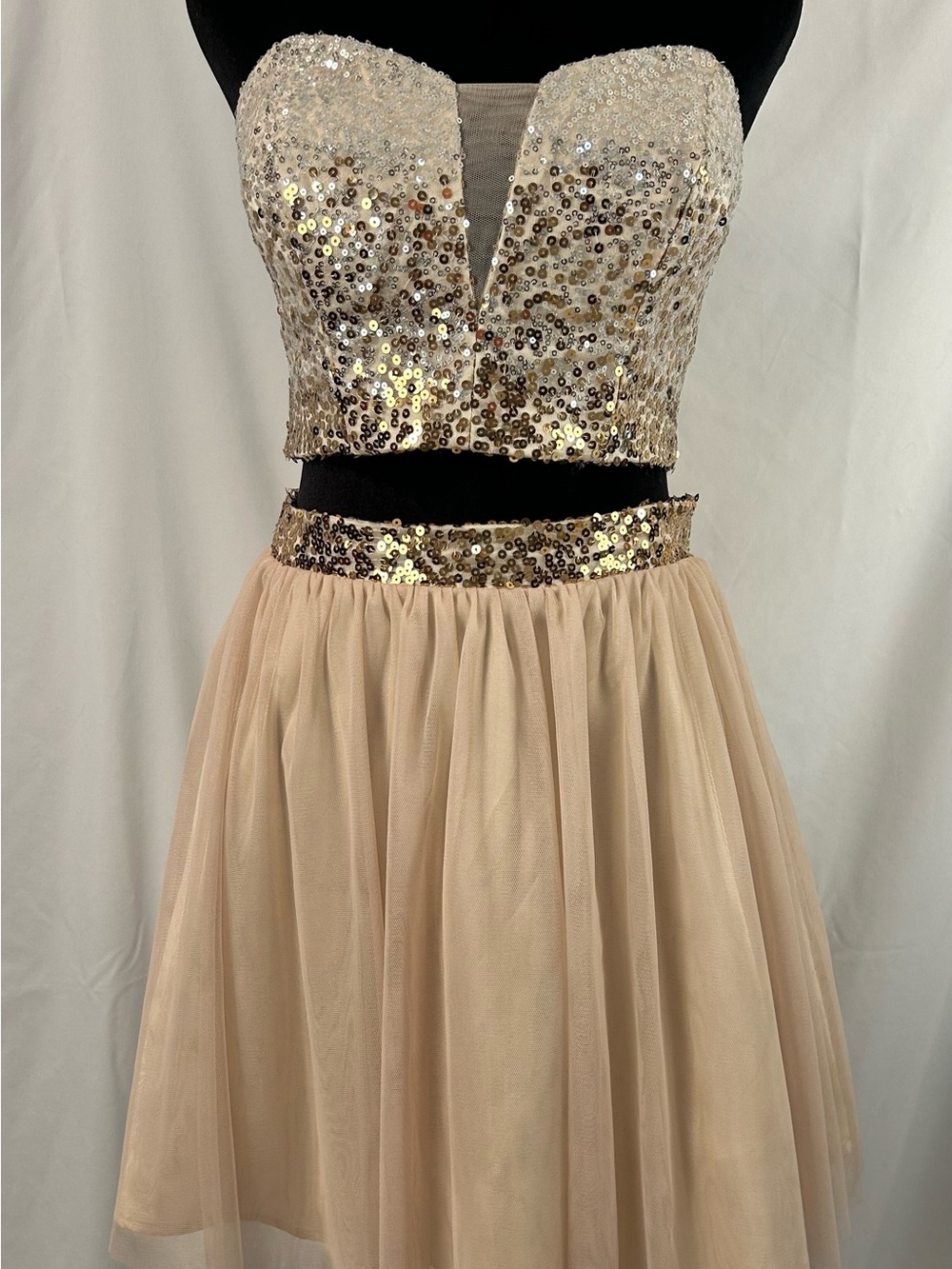 Steppin’ Out Sequin 2-Pc Champagne Bustier Tulle Skirt Set Size 7